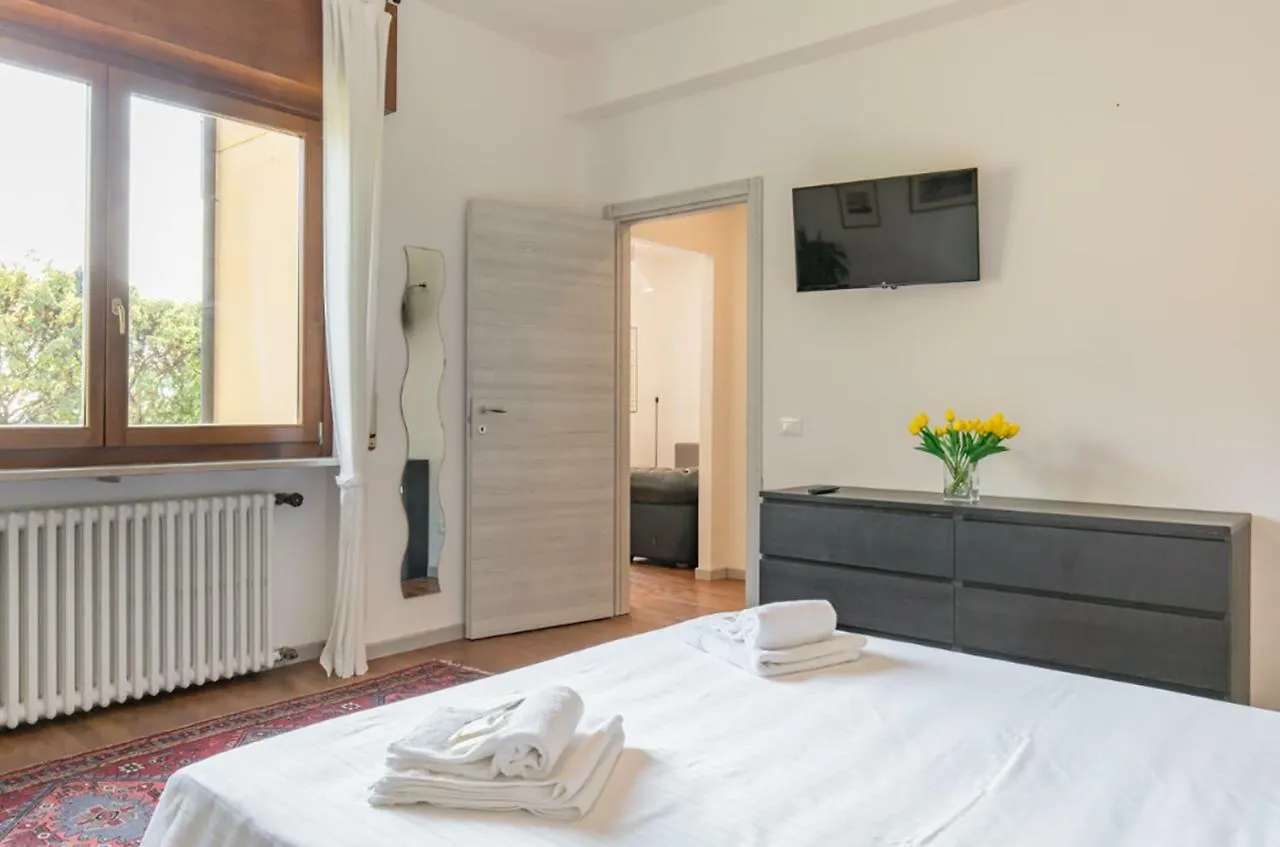 Il Gelso Apartment Verona 0*,  Italy
